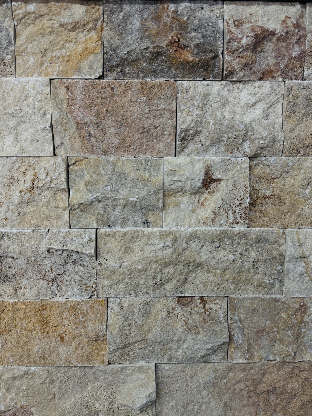 Scabos Travertine Splitface Veneer